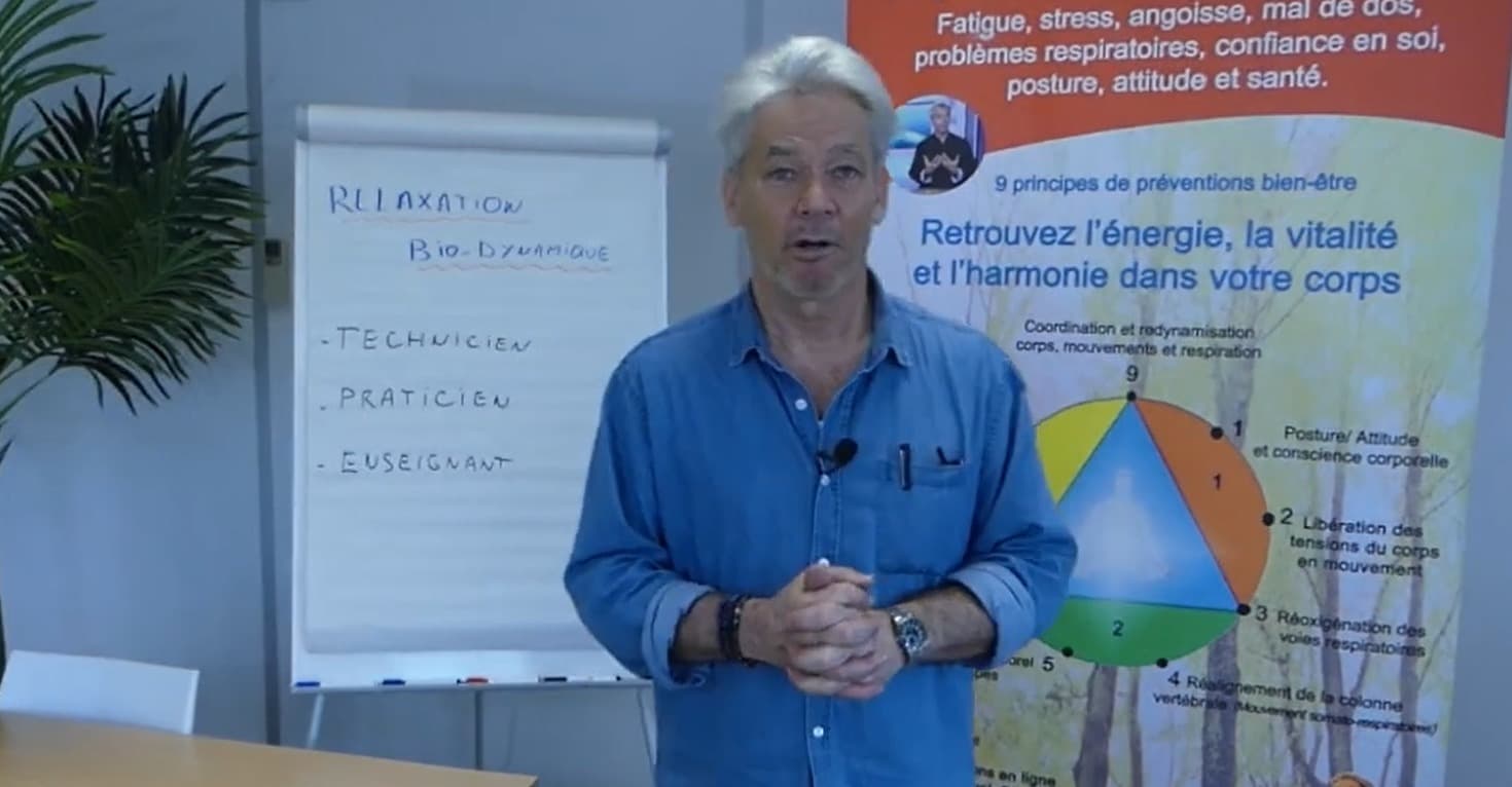 Pierre Pyronnet présentant le parcours : Technicien, Praticien, Enseignant